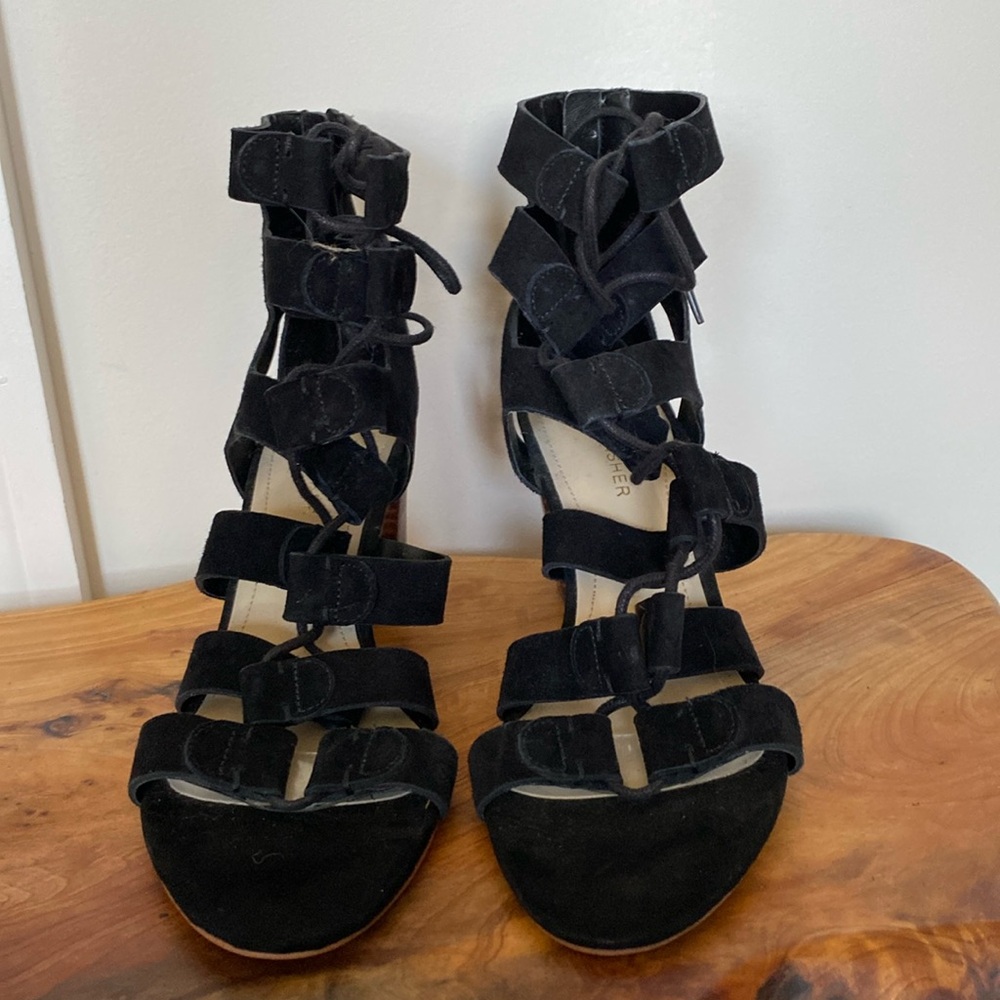 Marc Fisher Black Gladiator Sandals